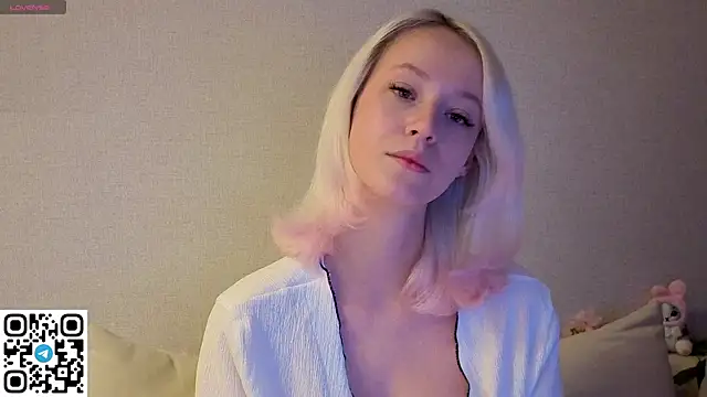 Anadeyaaa online show from September 12, 1:50 am