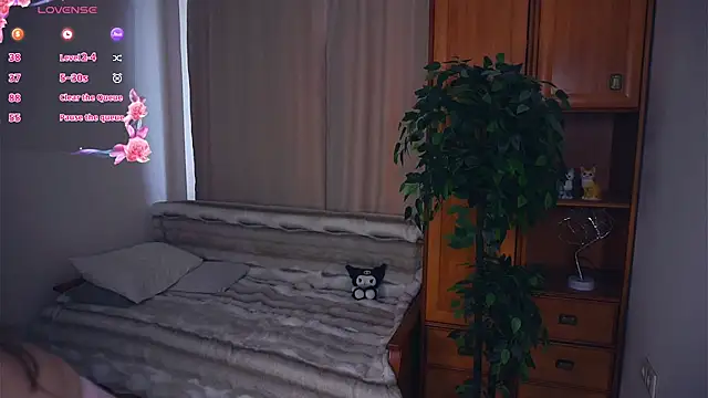 EleneBrach online show from October 20, 6:05 am