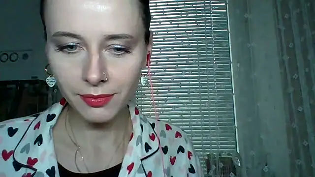 LuminousLady online show from November 9, 12:56 pm