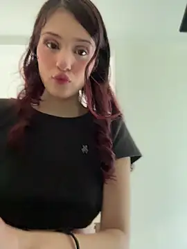 AngelRuby online show from April 18, 7:07 pm