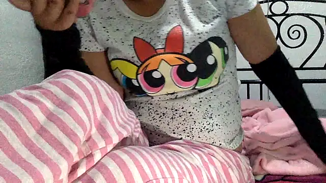 sharonlopez9611 online show from March 30, 2:44 am