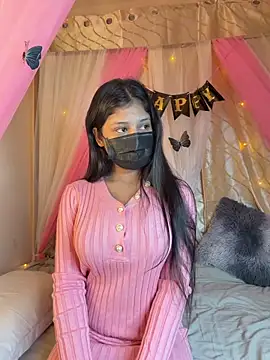 hotgirlpriya789 online show from December 16, 3:29 pm