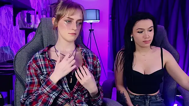 KiraMontoya online show from March 11, 12:37 am