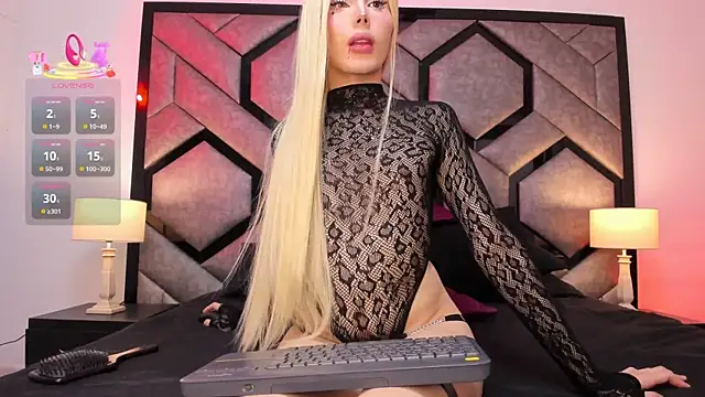 Manu bauer online show from November 23, 4:30 pm