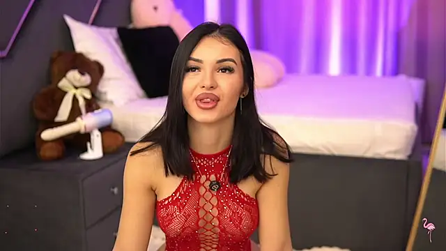 LilaRoses online show from March 8, 5:33 am