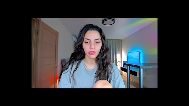 EmiliaZen online show from February 2, 4:06 pm