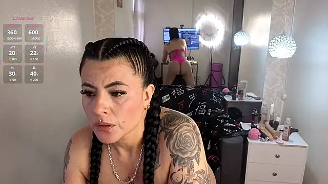 lizha milf online show from November 24, 8:55 pm