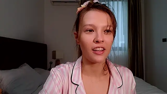 DemiDee online show from October 29, 10:08 am