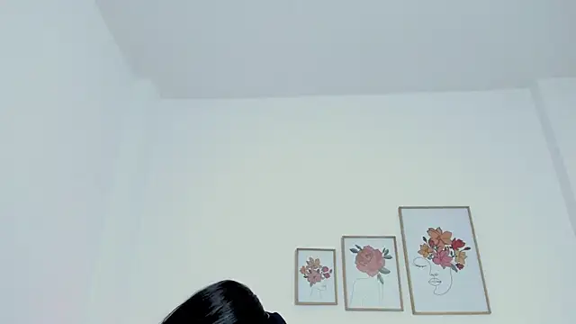 alejandra-cortes online show from October 18, 12:19 pm