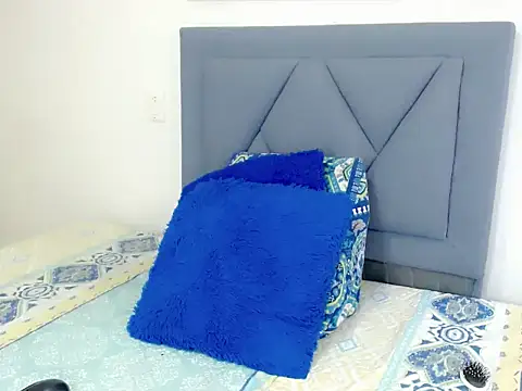 dominic 00 online show from November 21, 9:50 pm