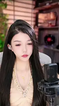 vv-77 online show from December 14, 8:03 pm