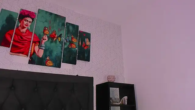 Selena fox7 online show from October 13, 4:26 am