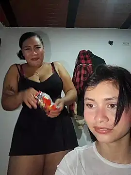 CHLOE ISABELL online show from October 14, 1:41 am