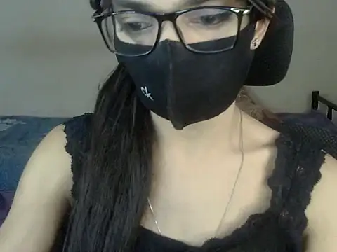 SweetyCD online show from October 6, 8:24 pm