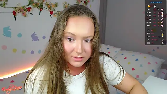 EmilyxxGraces online show from April 3, 8:29 pm