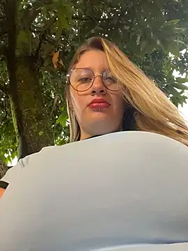 aurora coldd online show from April 13, 10:21 pm