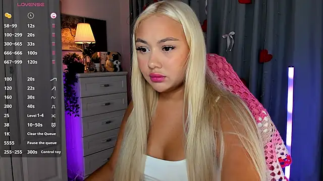  Loneve   online show from April 4, 3:44 pm