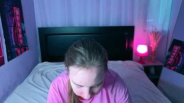 Lika 0ne online show from April 7, 11:56 am