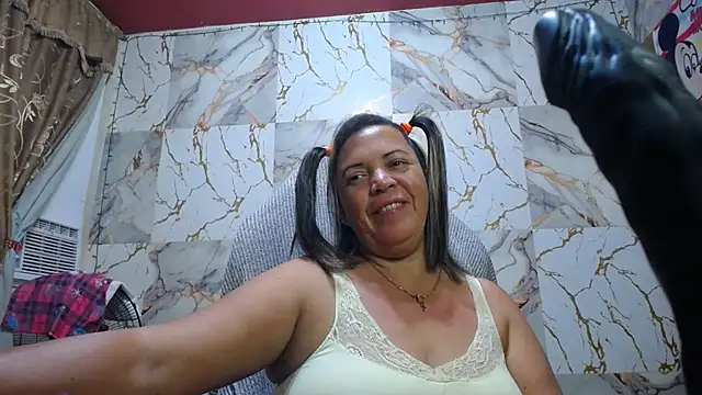 alina maturehot online show from April 6, 7:09 am