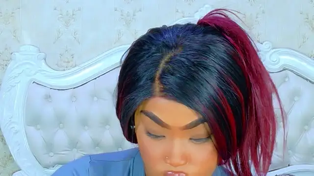 TianahGlow online show from December 13, 8:37 pm