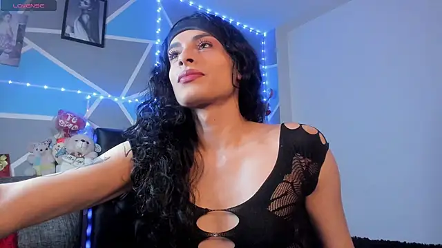 Meghan hott online show from March 2, 8:26 pm