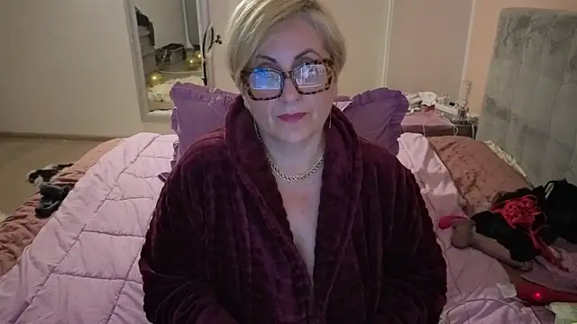 Pumabionda online show from December 22, 1:31 am