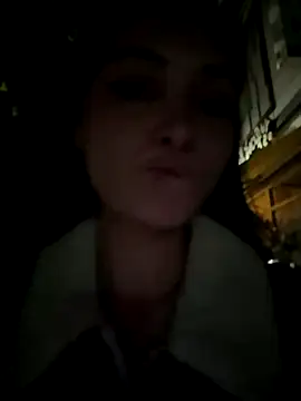 Snapshot of lunalovelee chatting on October 16, 4:09 pm lunalovelee online show from October 16, 4:09 pm