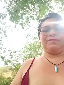 promiscuous-indecent-momm online show from April 14, 7:25 pm