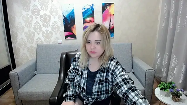 Snapshot of Finna_39 chatting on September 8, 7:57 pm Finna 39 online show from September 8, 7:57 pm