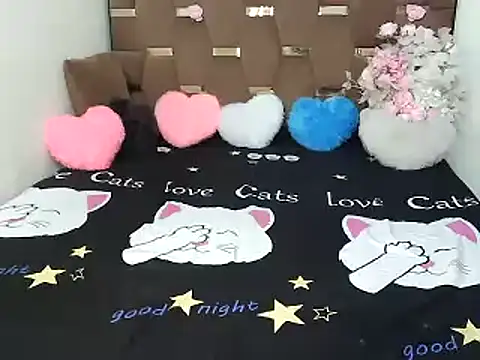 megancatluna online show from September 16, 5:04 am