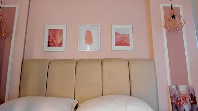 Annie rhoades online show from April 10, 3:51 pm