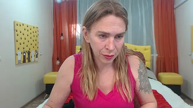Snapshot of TessaDaybreak chatting on September 16, 12:13 pm TessaDaybreak online show from September 16, 12:13 pm