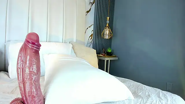 EvaMillins online show from February 4, 6:49 am