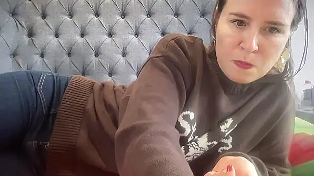 eatmypie69 online show from January 19, 10:11 am