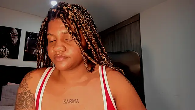 ZahraRose online show from September 13, 8:50 pm