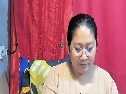 hotchubby88 online show from April 4, 3:05 am