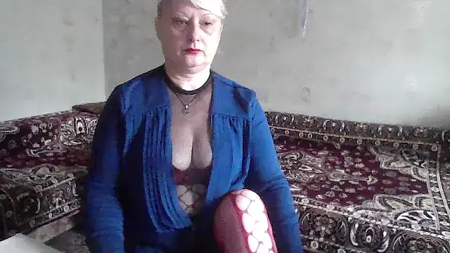 Snapshot of NikolinaBounty chatting on October 13, 9:23 am NikolinaBounty online show from October 13, 9:23 am