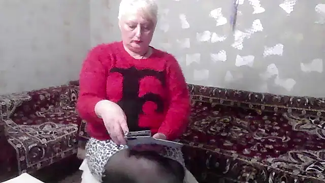 Snapshot of NikolinaBounty chatting on October 19, 4:42 pm NikolinaBounty online show from October 19, 4:42 pm
