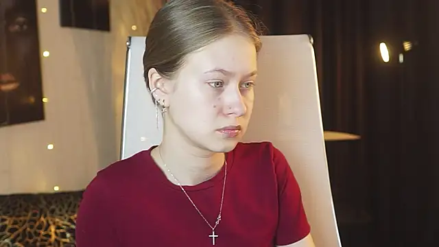 EveMundie online show from April 10, 7:14 am