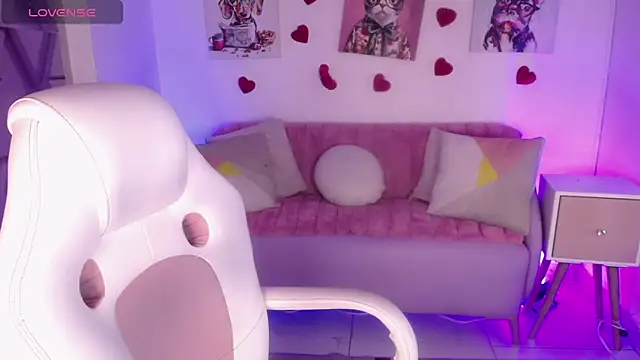 LoreleyNovoa online show from February 20, 4:44 am