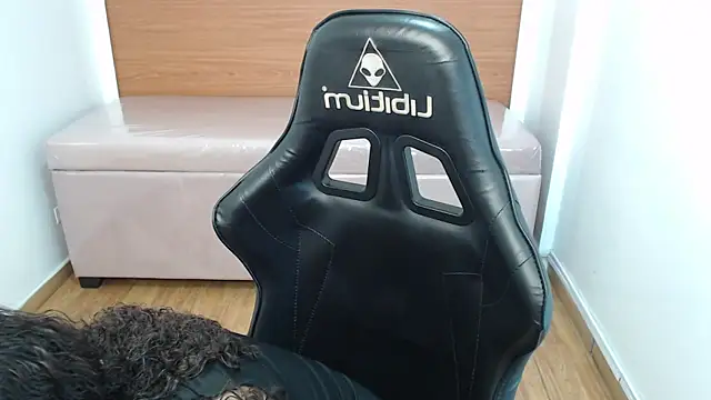 danatella a online show from November 5, 1:16 pm