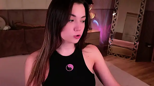 Snapshot of Alice_Deleon chatting on October 15, 6:38 am Alice Deleon online show from October 15, 6:38 am