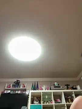 sexymelli18 online show from March 13, 6:42 pm