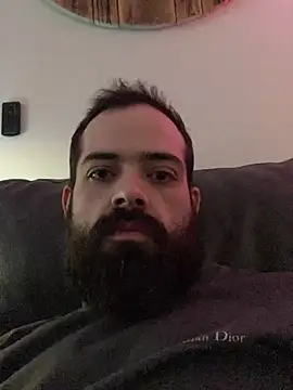 guccititi online show from November 29, 5:17 pm