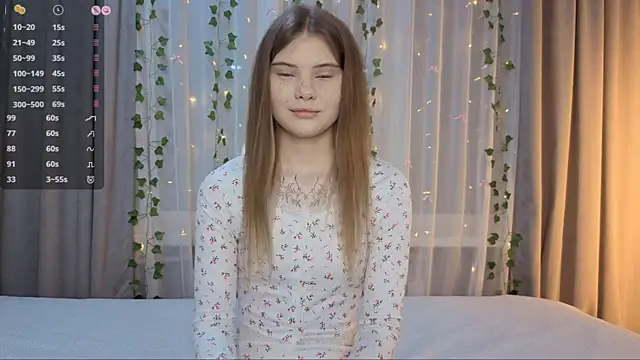 CarolinePepper online show from March 26, 1:57 pm