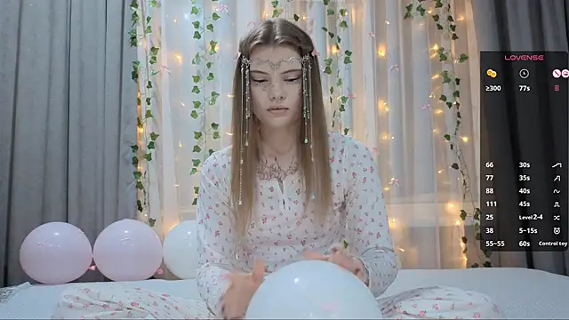 CarolinePepper online show from January 18, 2:35 pm