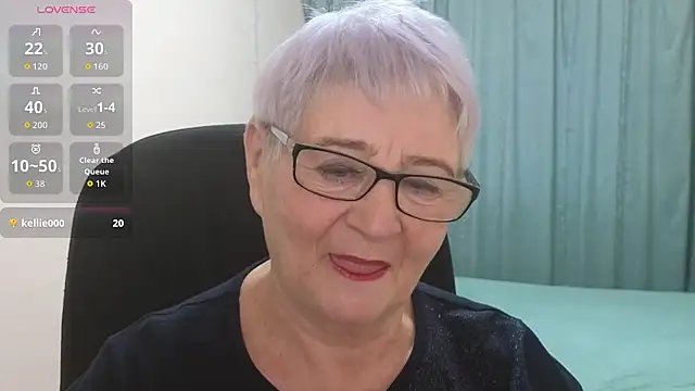 Sandra Snowflake online show from December 5, 12:06 pm