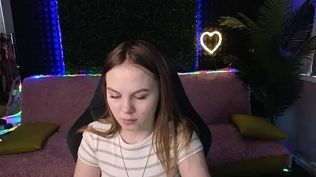 Dyna bae online show from October 15, 8:06 am