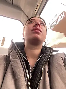 AlishaOfThorns online show from April 16, 6:46 am