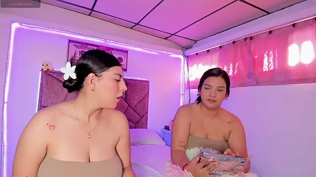 Cristal Smith20 online show from December 5, 12:50 pm